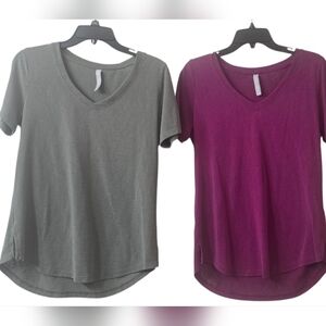Athletta Bundle Women's V-Neck Short Sleeve Tops - Gray and Purple Size M /